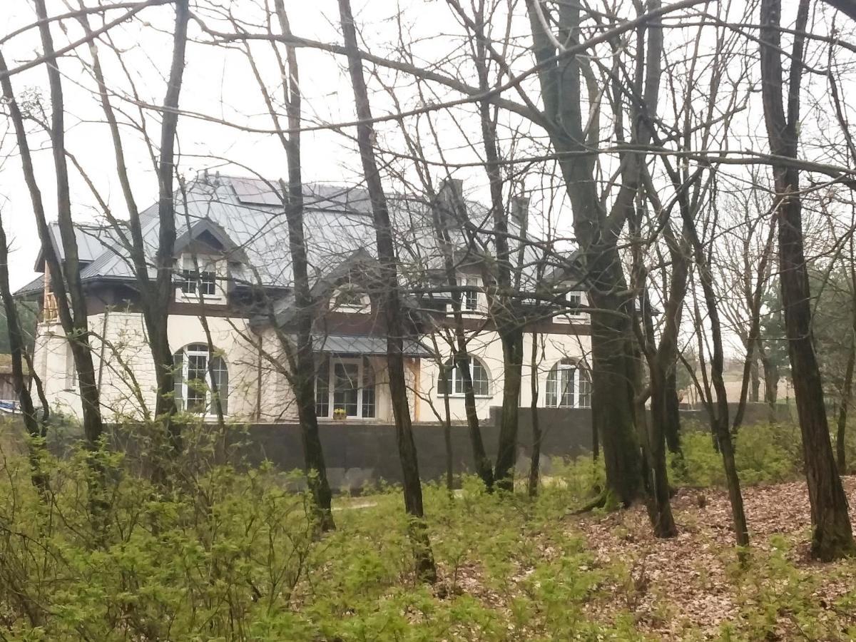 Dworek Akacja Uslugi Hotelarskie Janowiec Exteriör bild