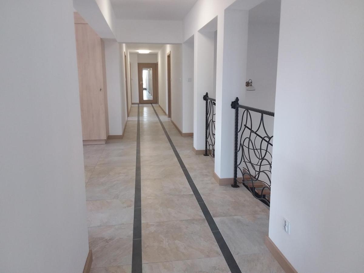 Dworek Akacja Uslugi Hotelarskie Janowiec Exteriör bild