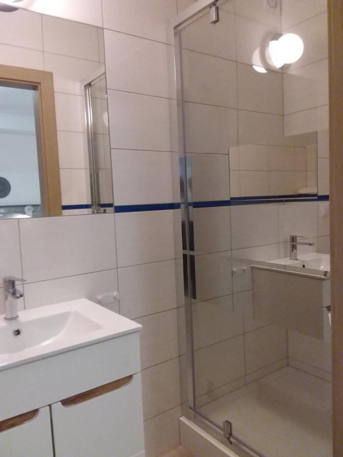 Dworek Akacja Uslugi Hotelarskie Janowiec Exteriör bild